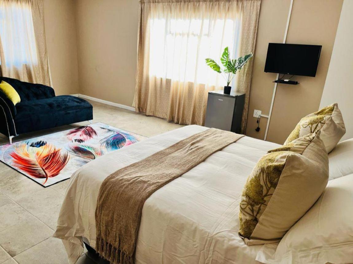 Aaron'S Nest Bed And Breakfast レディスミス エクステリア 写真